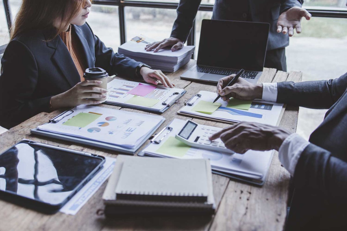 Statutory filings, global HR outsourcing, employer of record, global staff management & immigration support